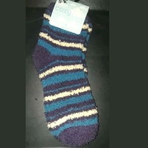 * Cozy Feet Plush Socks In Blue, Eggplant & Ivory!
